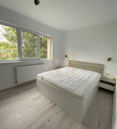 Apartament 2 camere renovat Astra Brasov - Poză 2