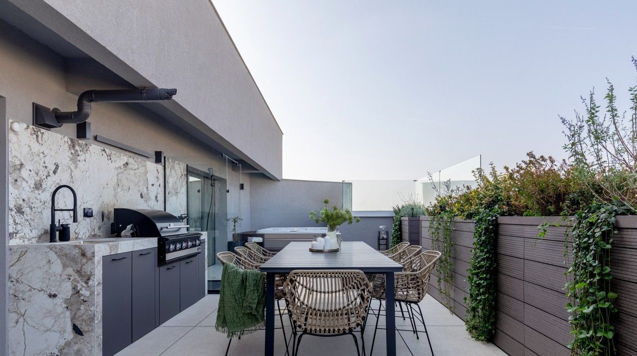 Designer penthouse lux I vedere panoramica oras I terasa jacuzii - Poză 14