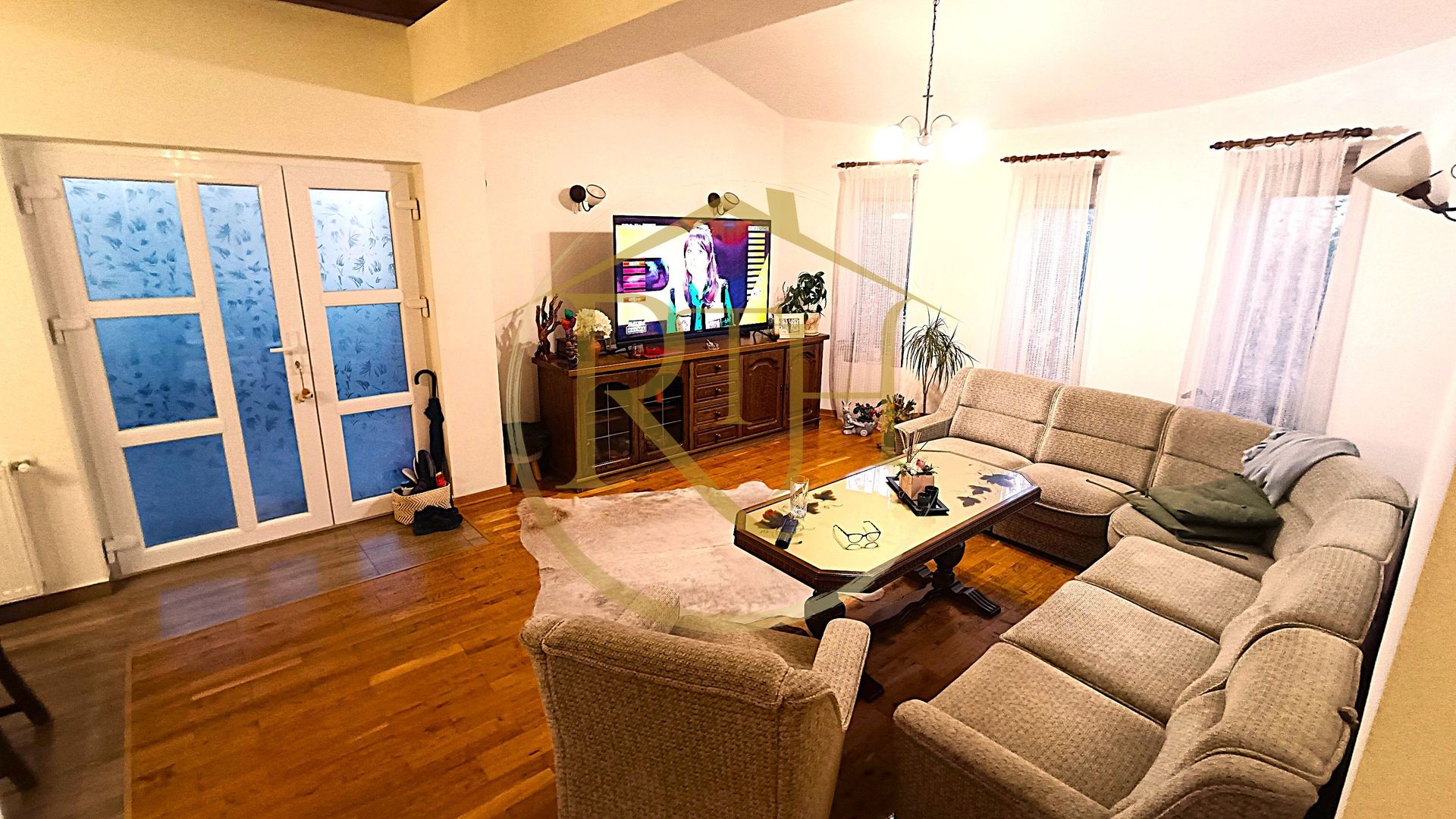 Vand vila  5 camere construita cu materiale premium in Giroc, pret 185000 euro - Poză 4