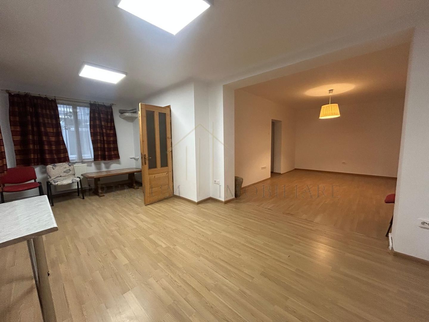 Apartament 3 camere, 100 mp, ultracentral – ideal birouri - Poză 1