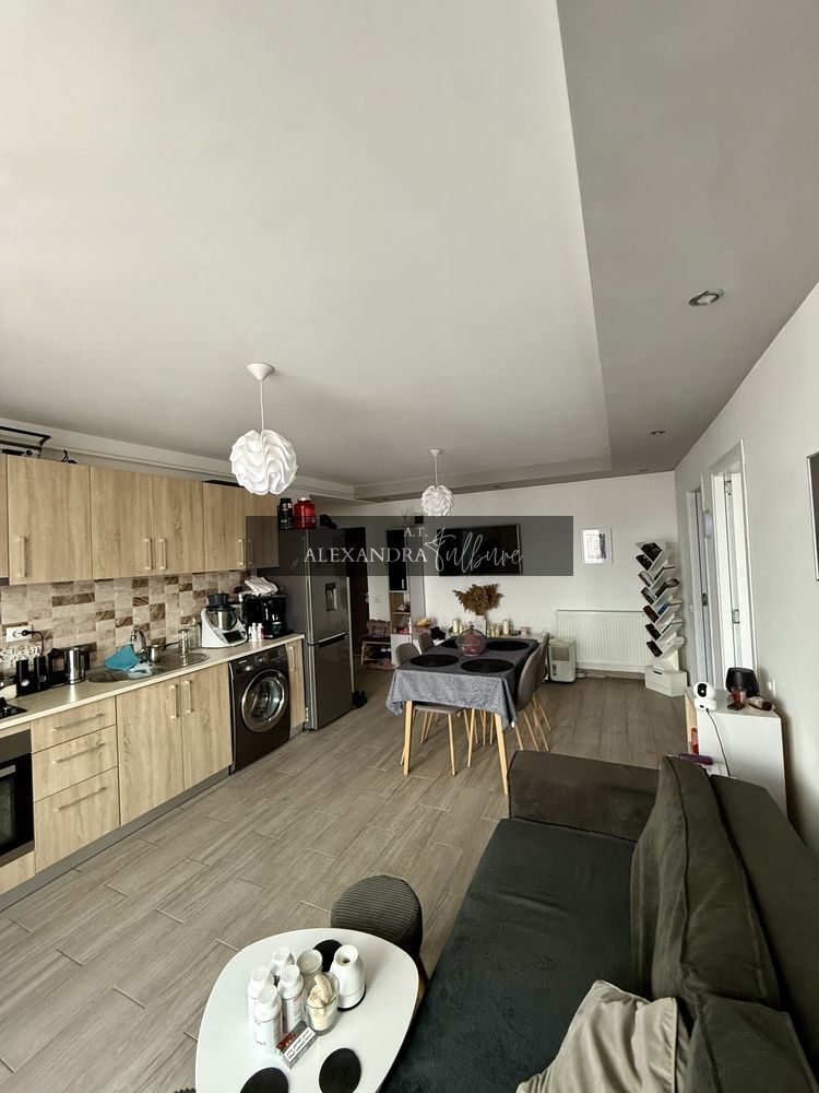 Apartament 3 camere, dressing, balcon, parcare, zona Eroilor - Poză 2