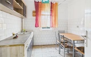 Apartament Săvârşin vizavi de intrarea la Castel - Poză 8