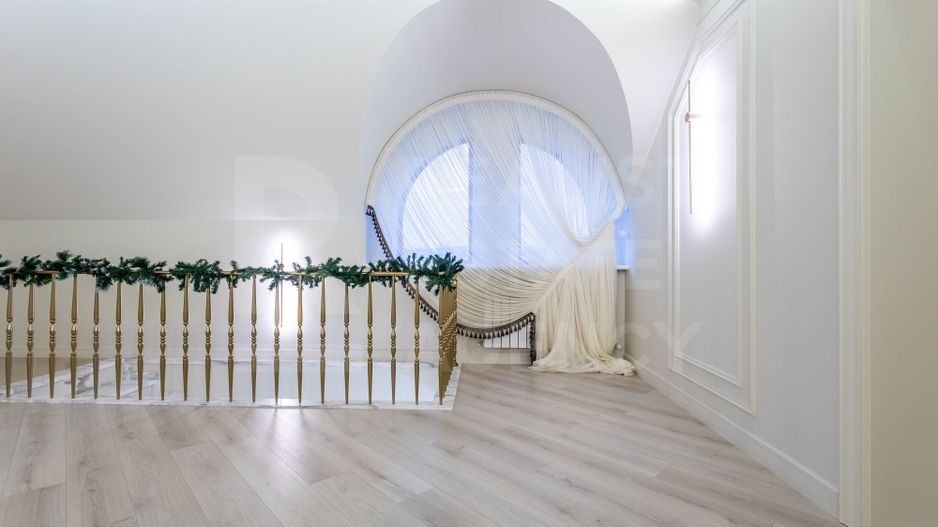 Vânzare, casă, 3 nivele, 300 mp+7,2 ari, str. Chișinău, Cricova - Poză 45