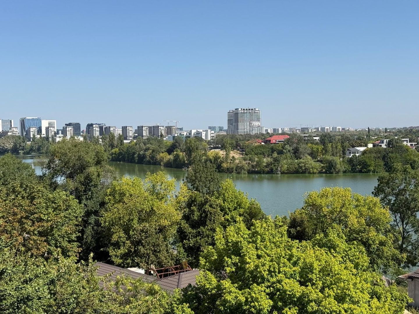3 CAMERE| VEDERE PANORAMICA| BOXA si LOC DE PARCARE - Poză 16