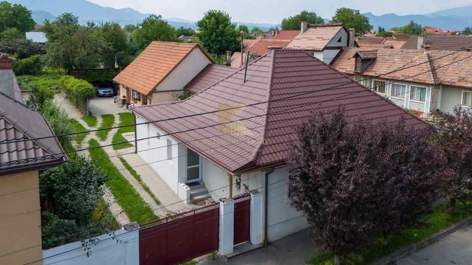 Casă renovată, teren 394 mp – Râșnov, str. Misu Popp, zonă centrală - Poză 25