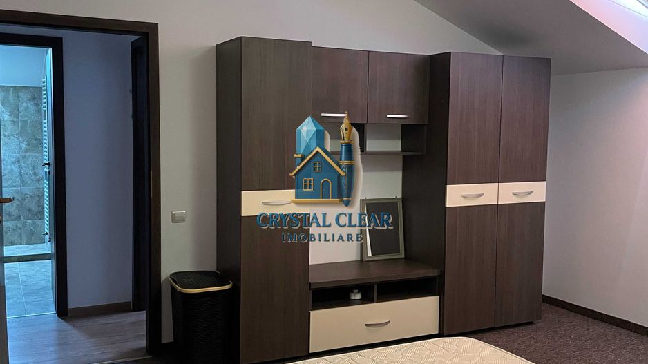 Apartament - Penthouse 5 camere - zona 7 noiembrie - Poză 3