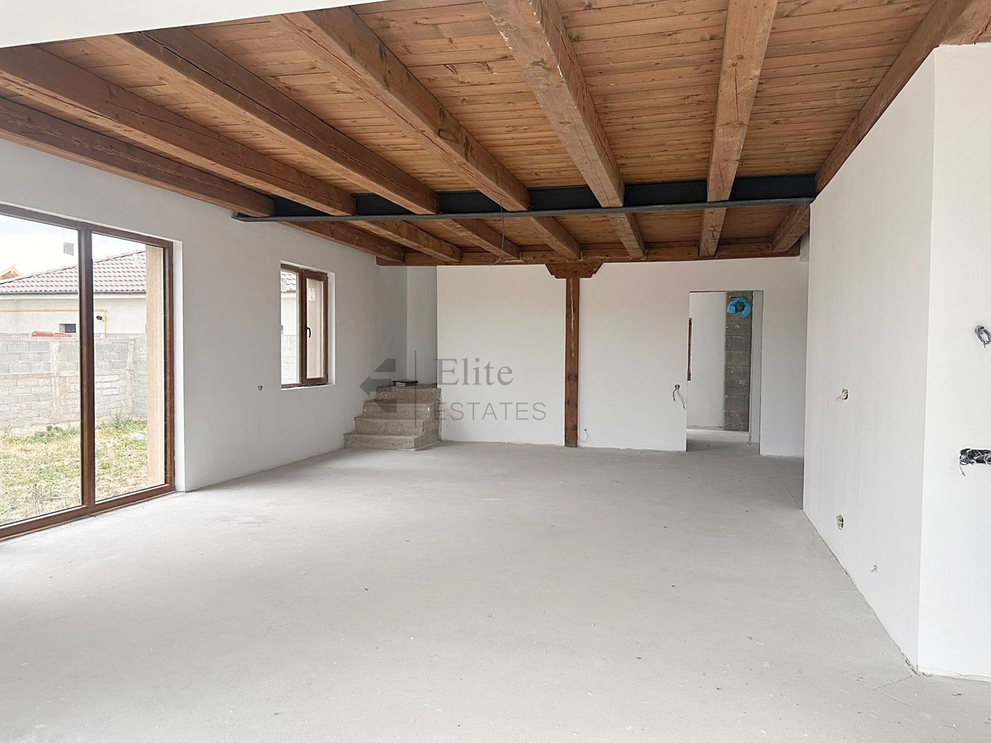 Casa spatioasa 6 camere cu 652 mp teren in Nojorid - Poză 6