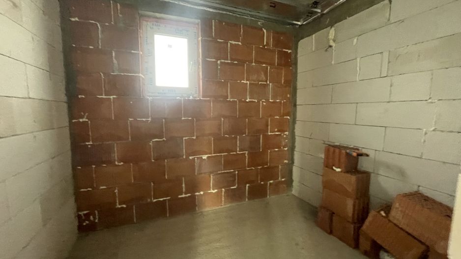 CASA LA ROȘU 220 MP | ZONA RETRASA CU VEDERE PANORAMICA| MARGINEA - Poză 15