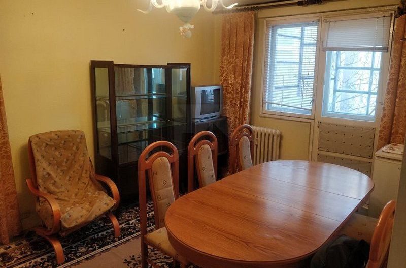 Vanzare apartament 3 camere Bd. Timisoara - Poză 1