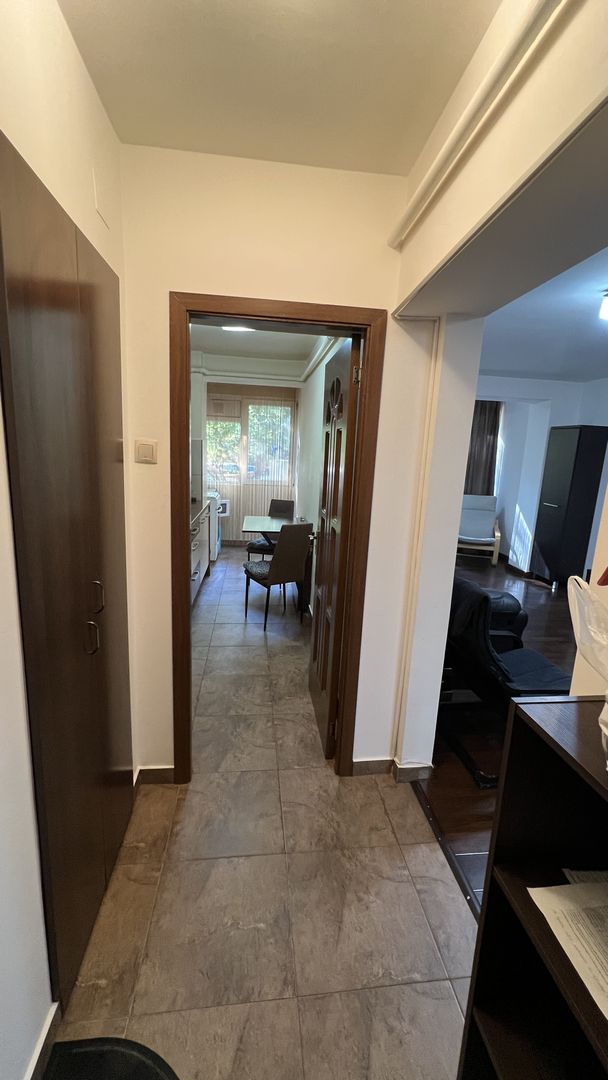 Apartament confortabil in zona Constructorilor, Crangasi - Poză 9