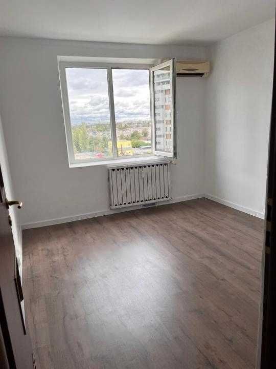 Apartament 3 camere Parc Sebastian sector 5 Buc. in curs de renovare - Poză 2