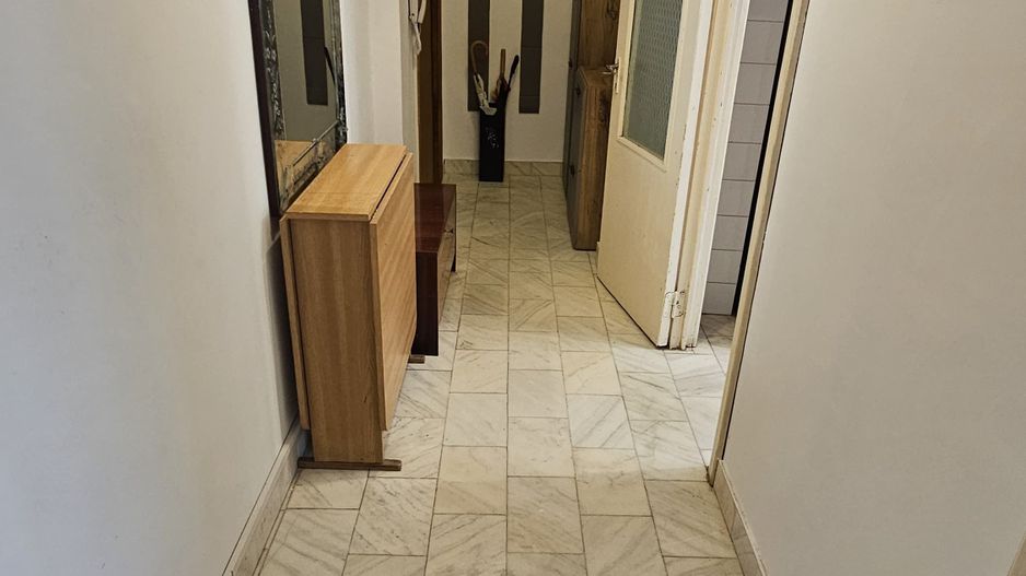 Etaj intermediar | 3 camere | 66 mp + balcon | Zona Spitalul Județean - Poză 17