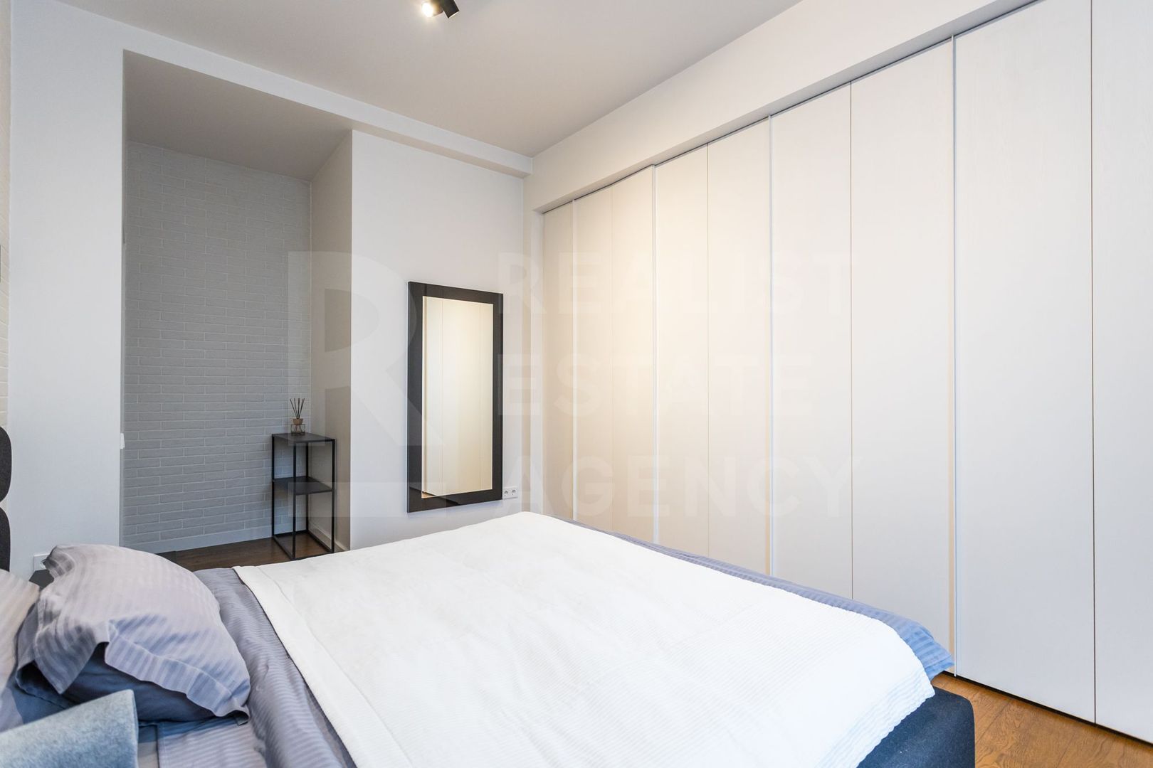 Chirie, apartament 3 camere, strada Alexandru Bernardazzi, Centru - Poză 11