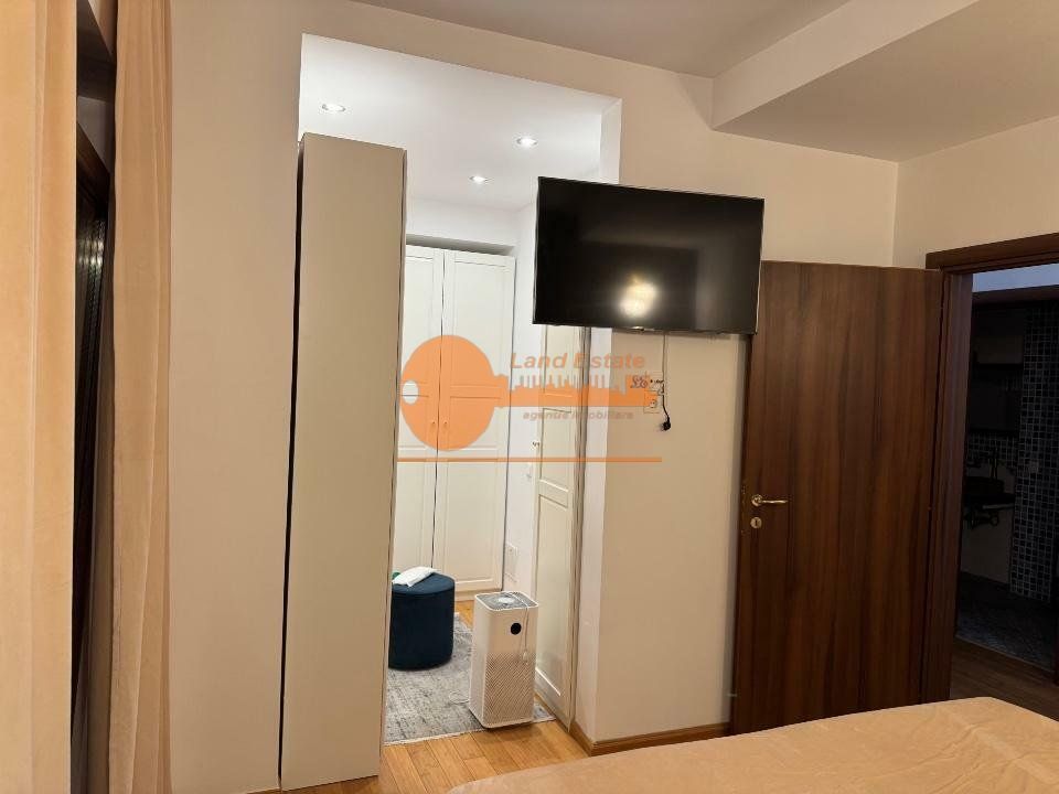 3 camere Arc Triumf-Casin(parcare-box-2009) - Poză 7