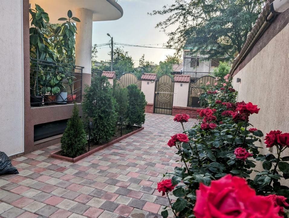 Bazilescu,2012,5 cam.+pod mansardabil,garaj,luminoasa si eleganta,zona curata - Poză 1