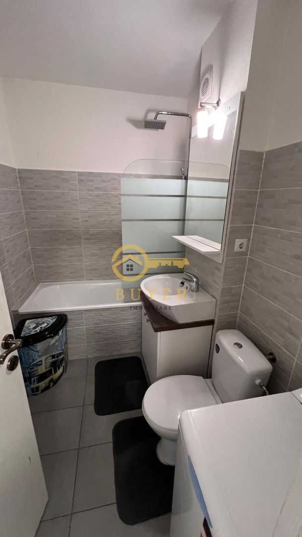 Garsoniera pe Pictor Brana, Selimbar- Etaj 1, loc de parcare privat - Poză 4