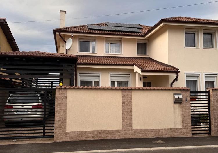 BRASADAS vinde casa 2017 cu 4 dormitoare in zona str. Dara. - Poză 1