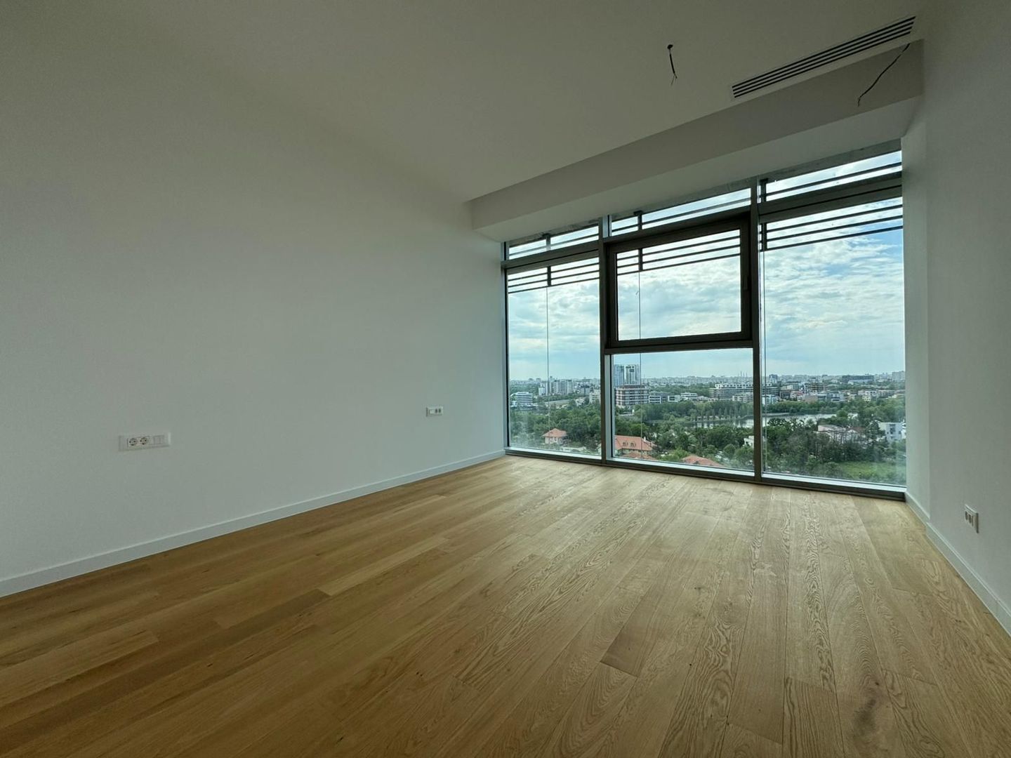 PENTHOUSE SPECTACULOS UpSite || 1.800.00+TVA || boxa si loc de parcare incluse - Poză 11