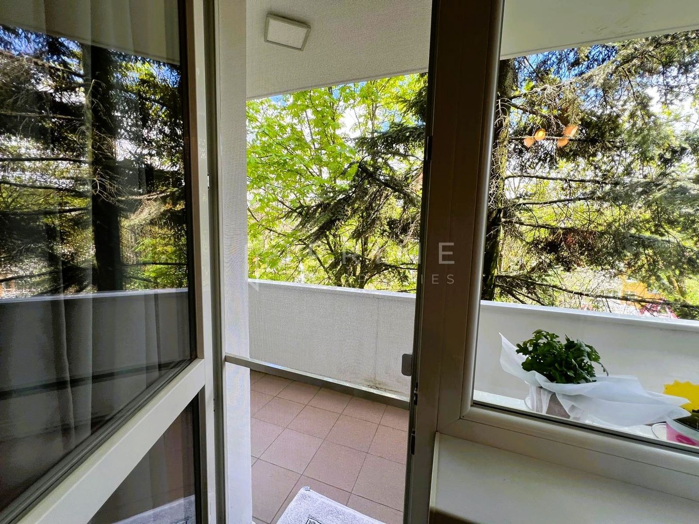 Apartament 2 camere | Aleea Carpați | Etaj 3/4 | Balcon 9 mp - Poză 21