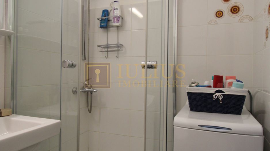 Piata Vicotoriei, 3 camere, centrala proprie - Poză 9