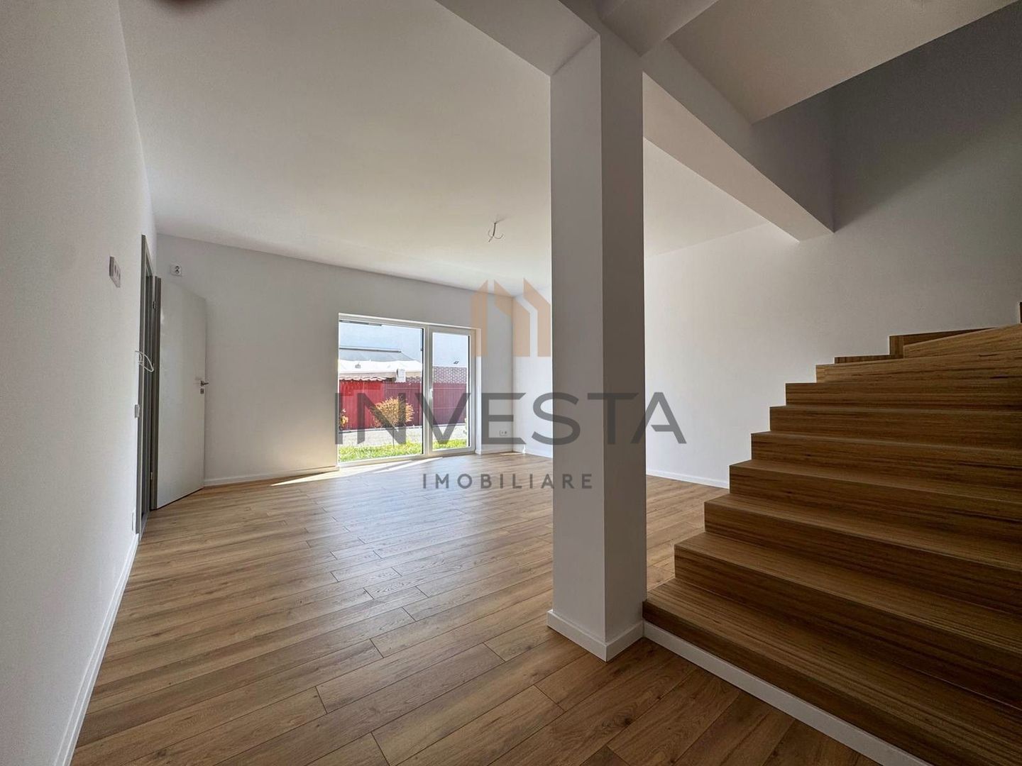 Casa tip duplex de vanzare, constructie noua, strada privata, Floresti - Poză 5