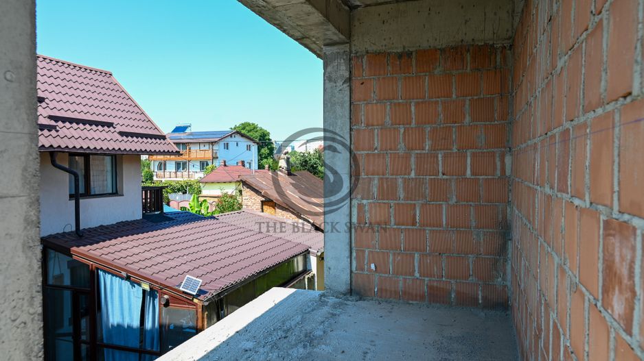Casa la rosu de vanzare I Moderna I Zona Centrala - Ploiesti - Poză 9