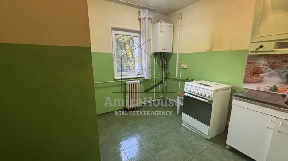 2.371 euro mpApartament 4 camere decomandat, 78 mp, et 1, zona str Maramuresului - Poză 1