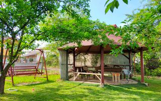 Casa cu 3 apartamente în Dumbravita aproape de pădure - Poză 20