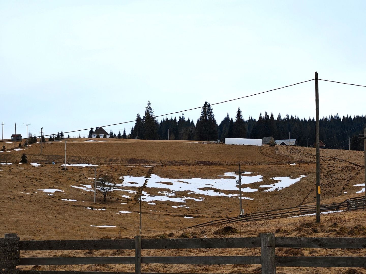 TEREN EXTRAVILAN 730 MP si CONSTRUCTIE , statiunea montana Belis CLUJ - Poză 1