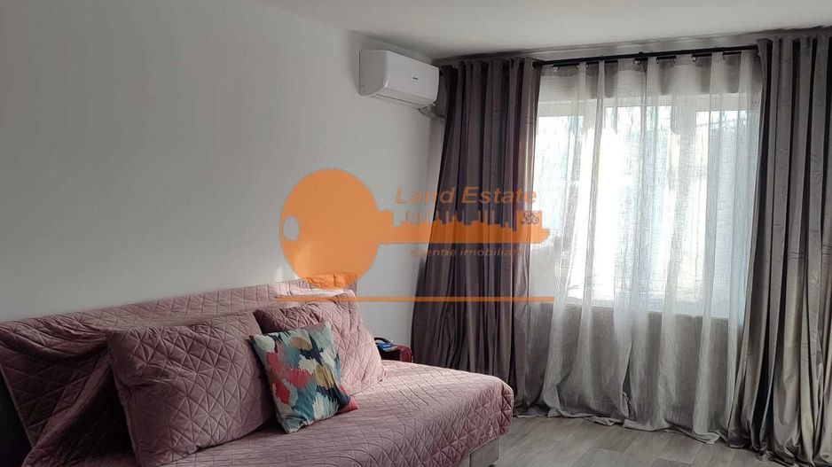 Apartament cu 4 camere in zona Crangasi(Bloc Reabilitat) - Poză 1