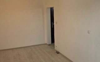 Garsonieră  zona Dâmbovița etaj 2 - Poză 6