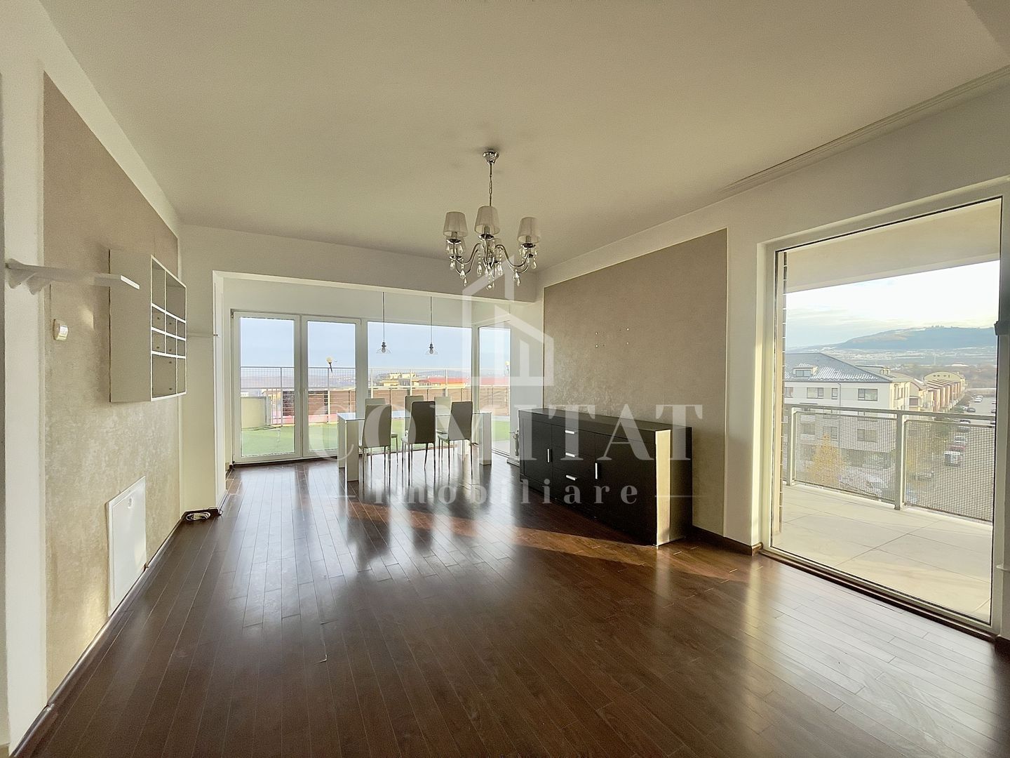 Penthouse cu 4 camere Bună Ziua zona Bonjour - Poză 1