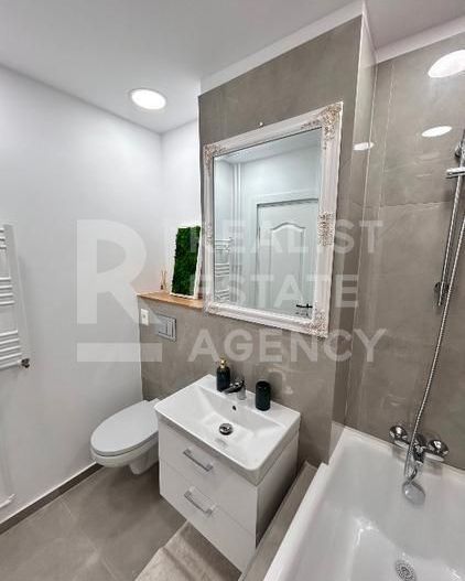 Vânzare, apartament cu 3 camere în zona Drumul Taberei - Poză 11