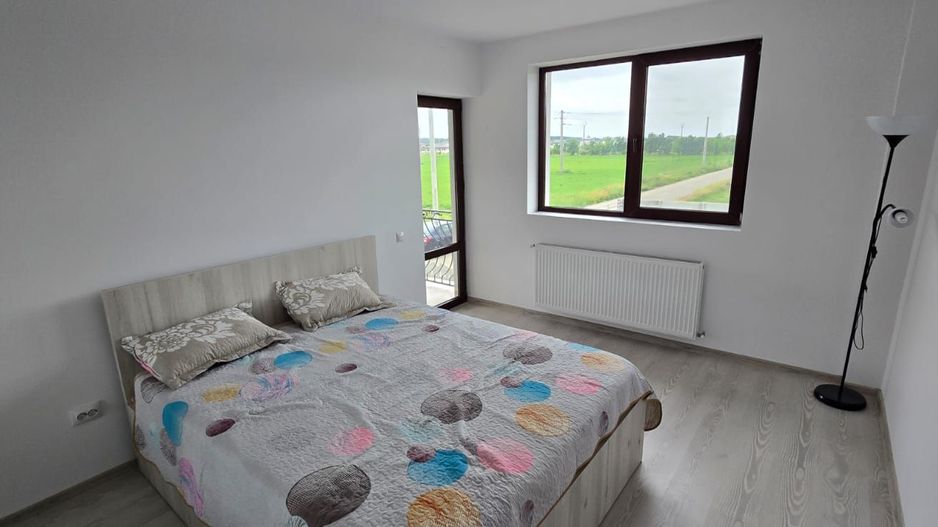 Casă De Închiriat  | Ideală Pentru Locuință Sau Afaceri - Poză 11