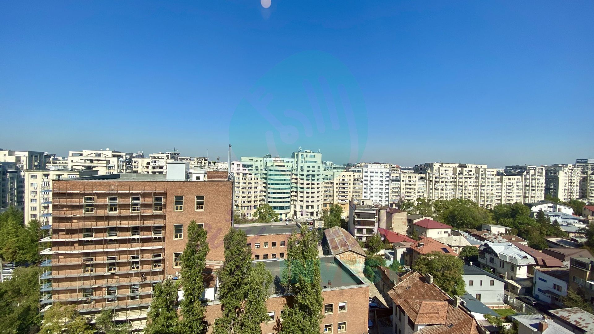 2 camere spatioase cu VEDERE PANORAMICA - Poză 12