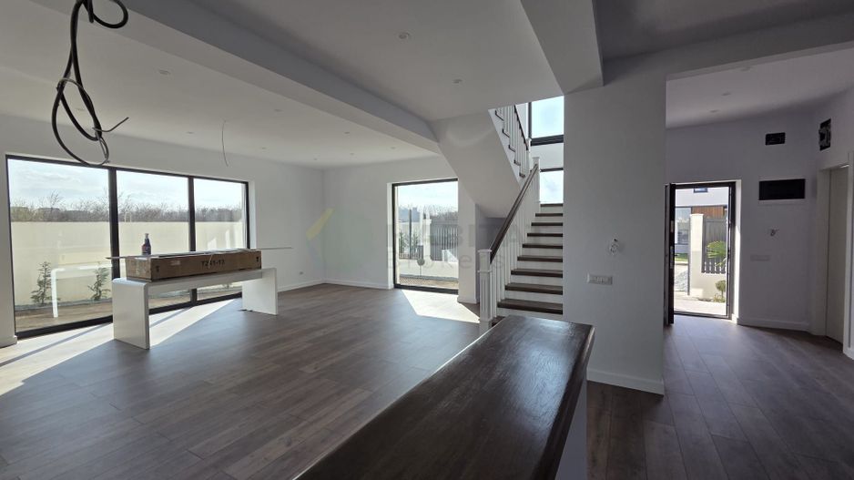 Casă modernă de vânzare în Tunari – construcție 2025, gata de mutare! - Poză 2