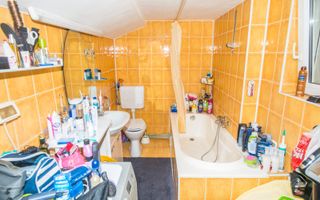 15 Noiembrie, apartament la mansardă - Poză 4