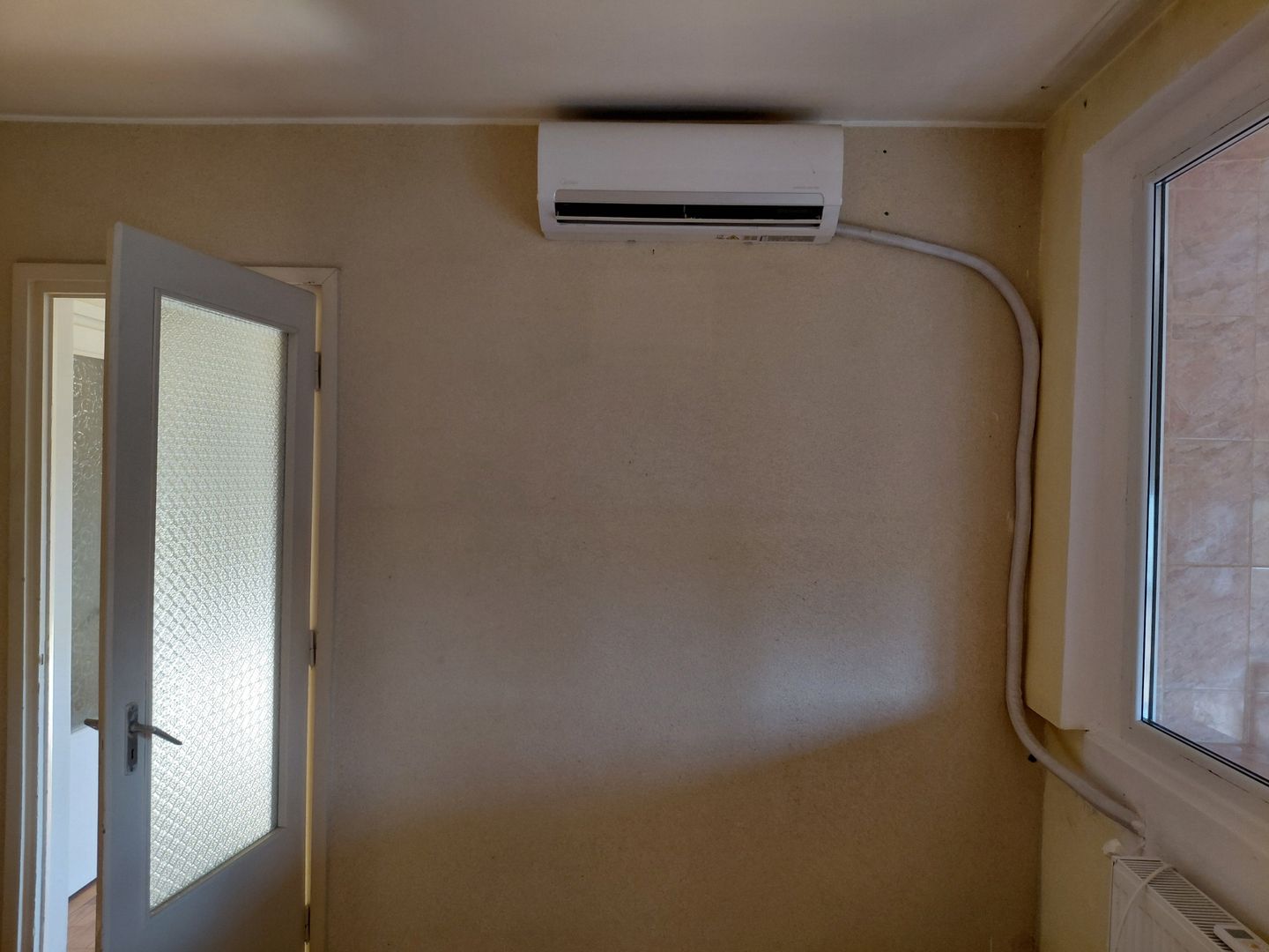 Apartament 2 camere, Tiglina 2, etaj 4,  balcon mare, liber! - Poză 8