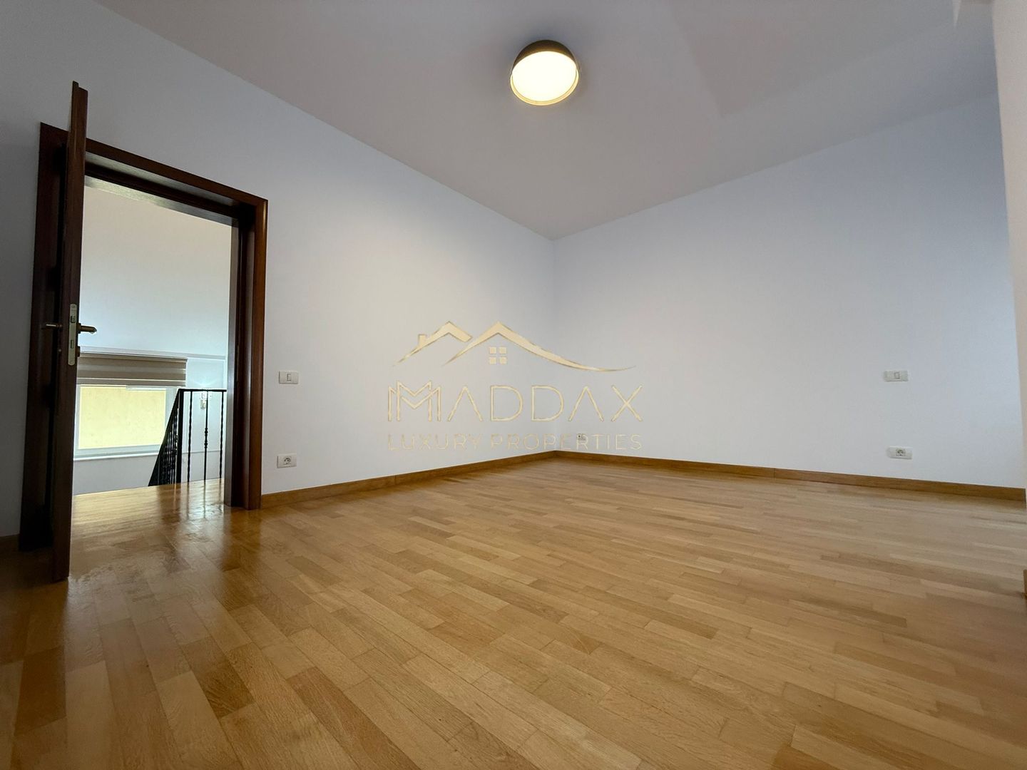 Vila moderna Corbeanca-spatiu, confort si intimitate - Poză 22