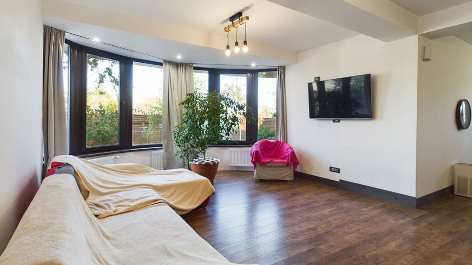Casa la cheie Teren 786mp Berceni bulevardul 1Mai Metrou - Poză 1