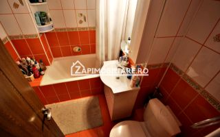 Apartament 3 camere,2 bai,pivnită,70mp,cartier Tudor,mobilat - Poză 5