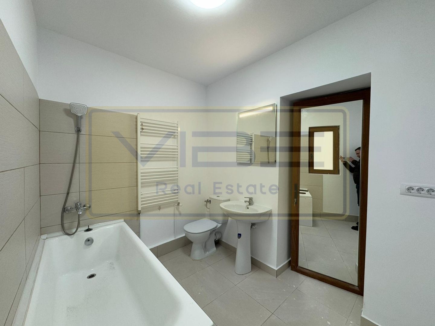 Spatiu 5 camere 120mp-ultracentral Piata Uniri - Independentei - Poză 8