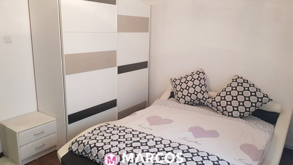 Apartament 2 camere decomandat, et.1, Central, ID 554 - Poză 3