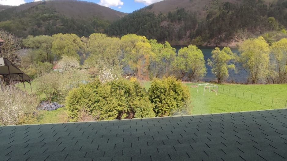 Cabana si teren 1000 mp cu iesire la lac! - Poză 2