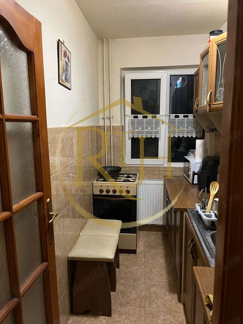 Oferim spre vanzare un Ap cu 2 camere semidecomandat in zona Girocului - Poză 4