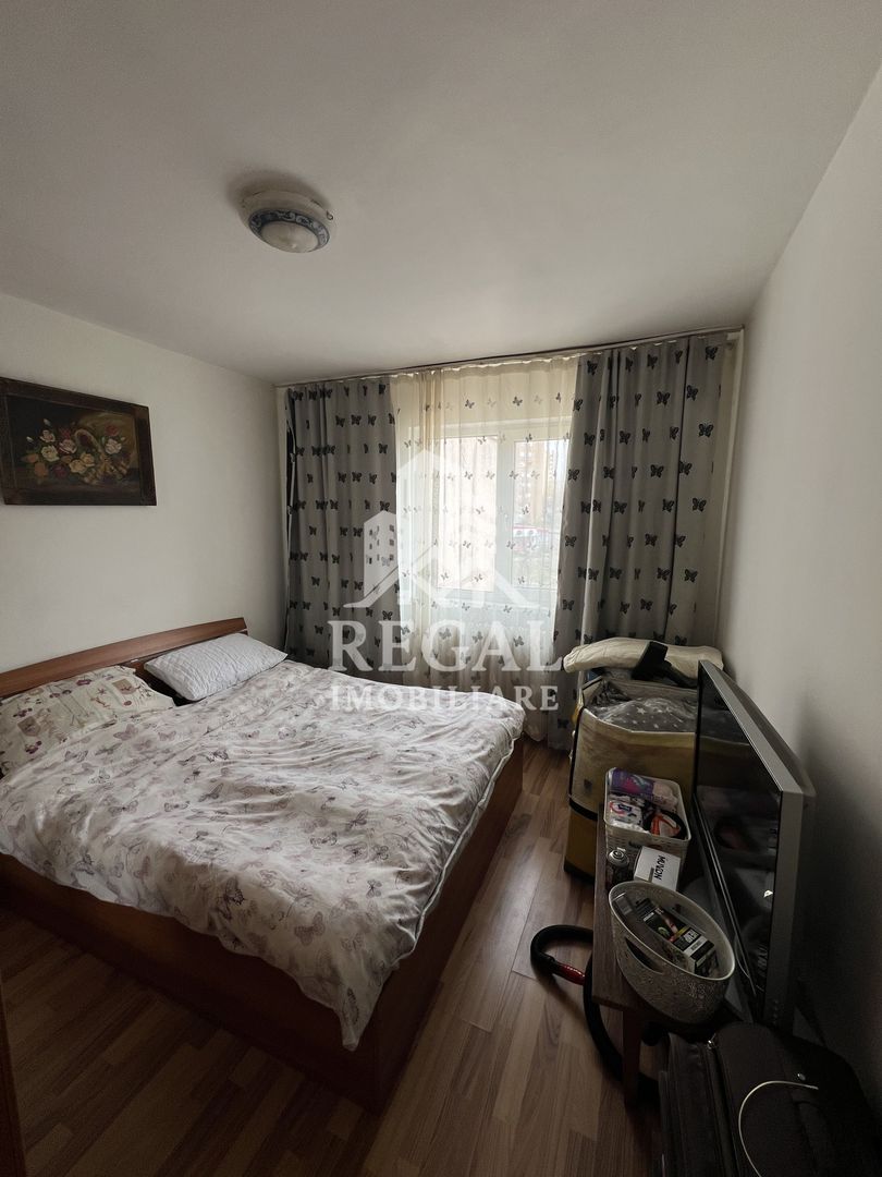 Apartament 3 camere decomandat – Micro 7 (vizavi Penny) - Poză 3