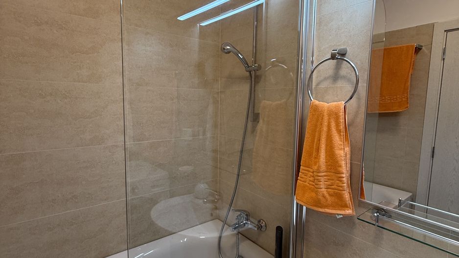 2 Camere -Mobilat -Utilat -NOU -Parcare Inclusa. - Poză 19