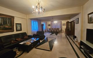 Casă Impresionantă de Vânzare Vitan ideal pentru Locuință sau Business - Poză 2