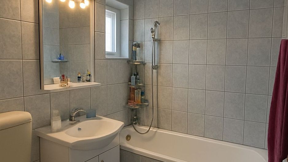 74 mp, 3 camere, 2 băi, 2 balcoane – 8 min până la metrou - comision 0 - Poză 4