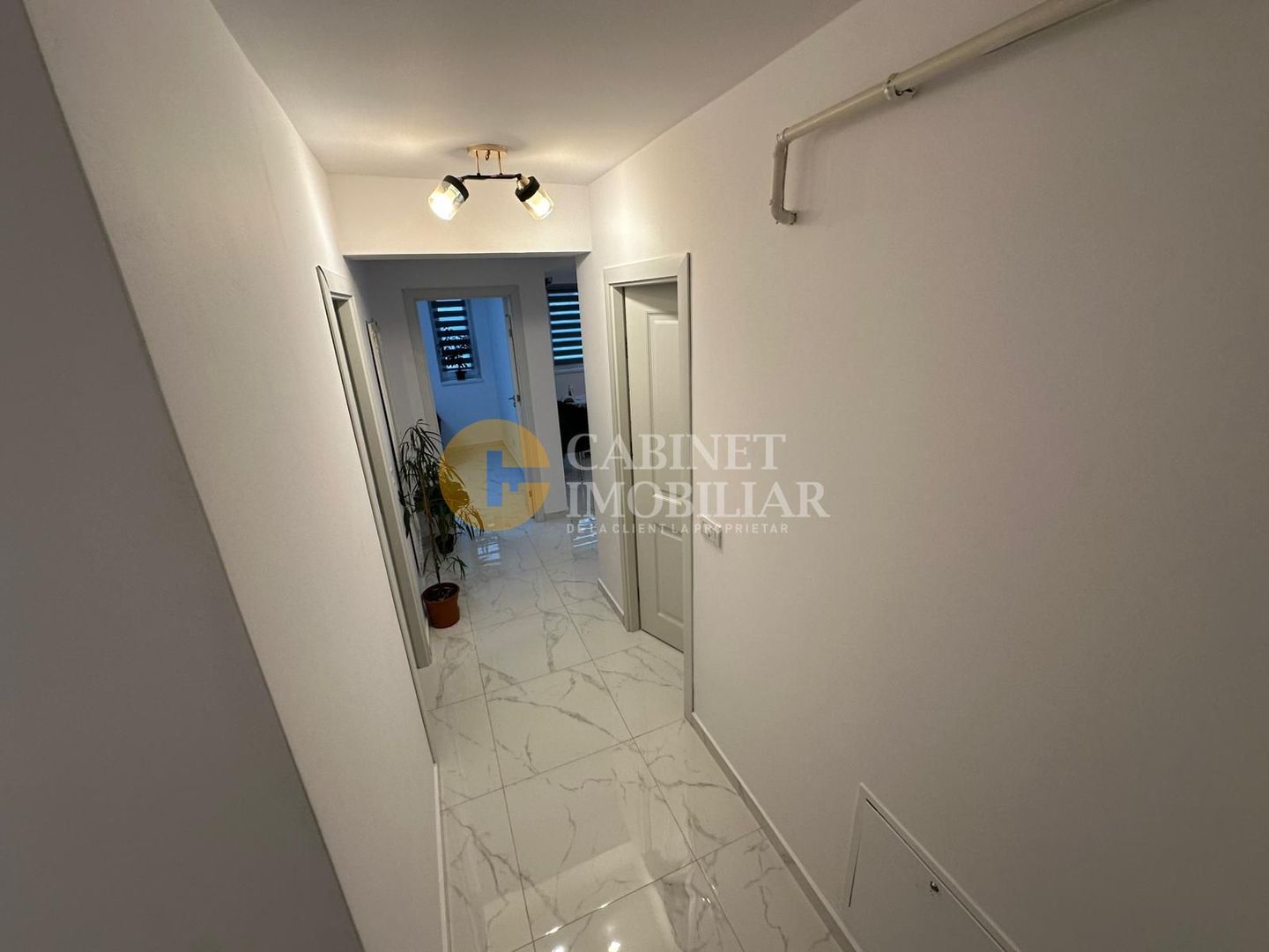 Apartament 2 camere decomandat--Rond Pacurari - Poză 8